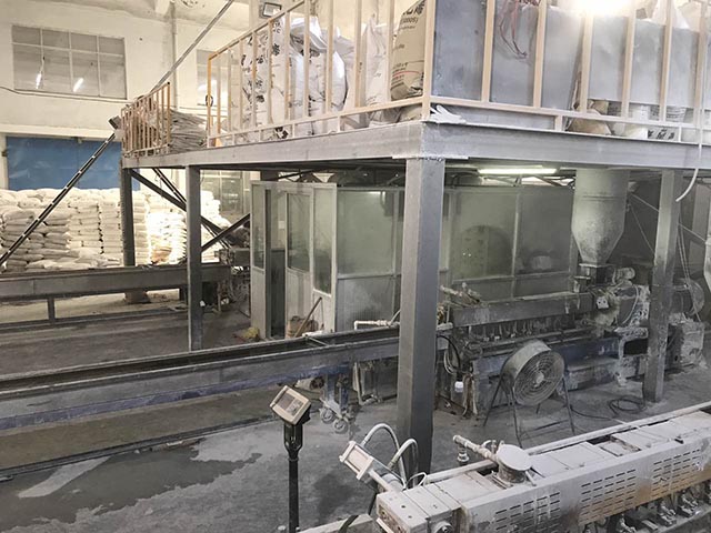 江蘇邦航高分子材料有限公司是生產(chǎn)清糞帶，發(fā)泡板材的專業(yè)公司.擁有發(fā)泡板材以及清糞帶成一條龍生產(chǎn)線.銷售清糞帶熱線:(0)13222869888